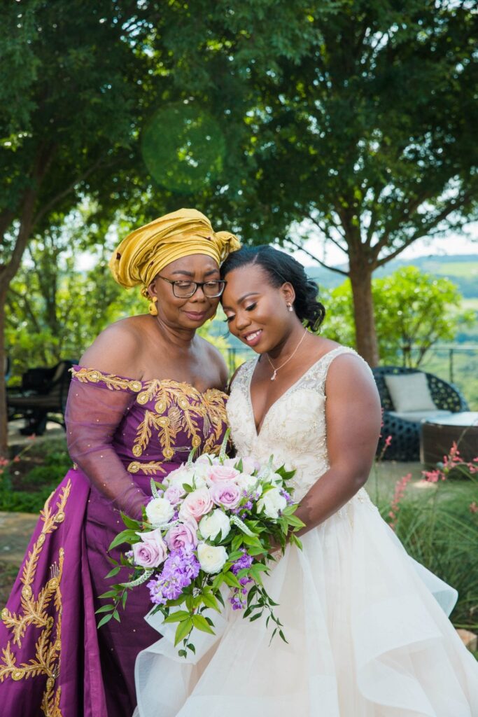 Onyema wedding La Cantera fmom and daughter