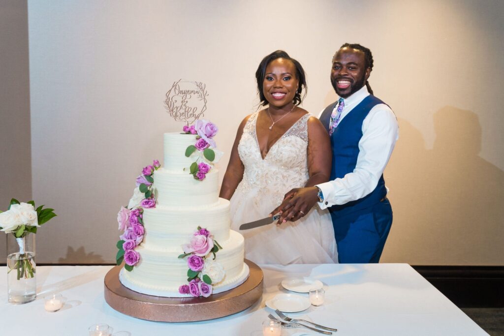 Onyema wedding La Cantera cake cutting