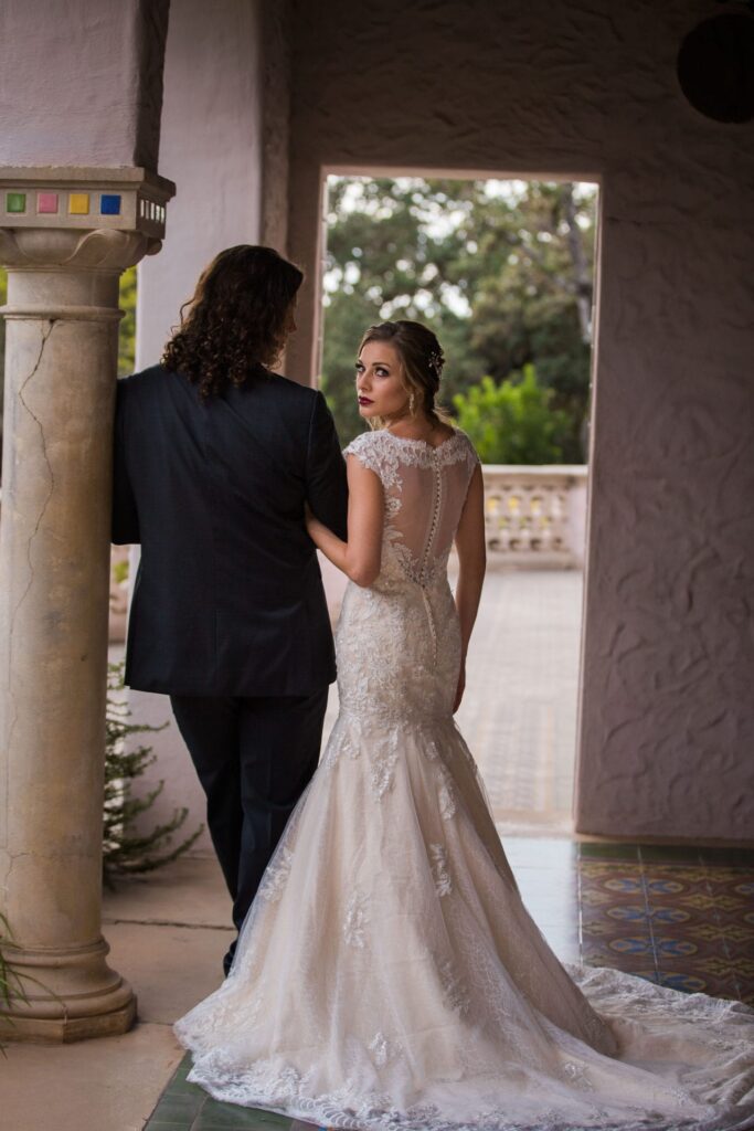 Fall styled shoot at the McNay art museum couple in arches