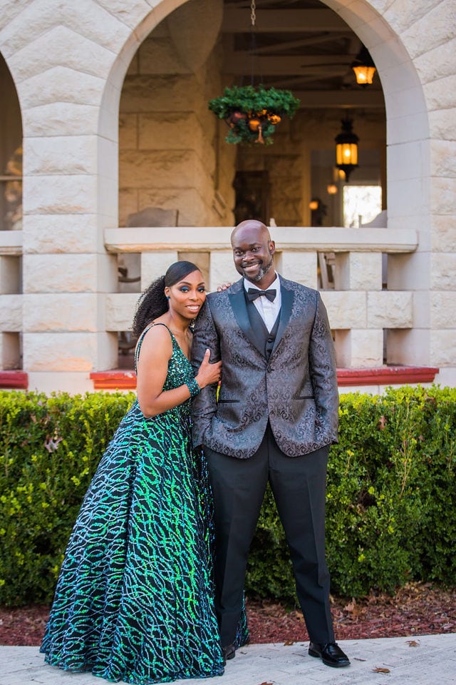Emerald's engagement at the Lambermont. Couple at the castle