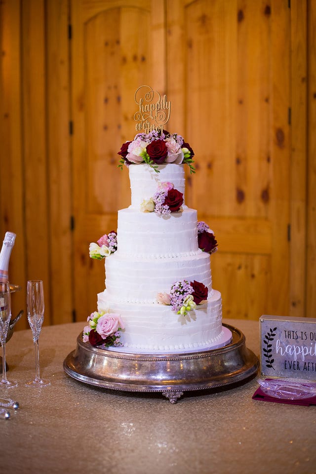 Amberlynn's wedding at The Milestone New Braunfels cake