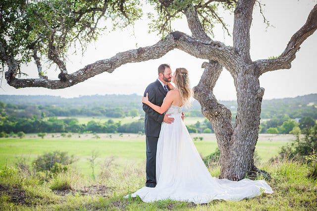 Rafter E Venue styled shoot under the tree