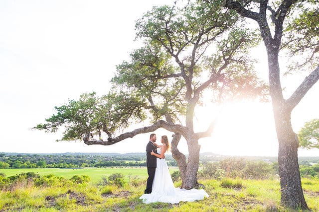 Rafter E Venue styled shoot under the tree with the sun