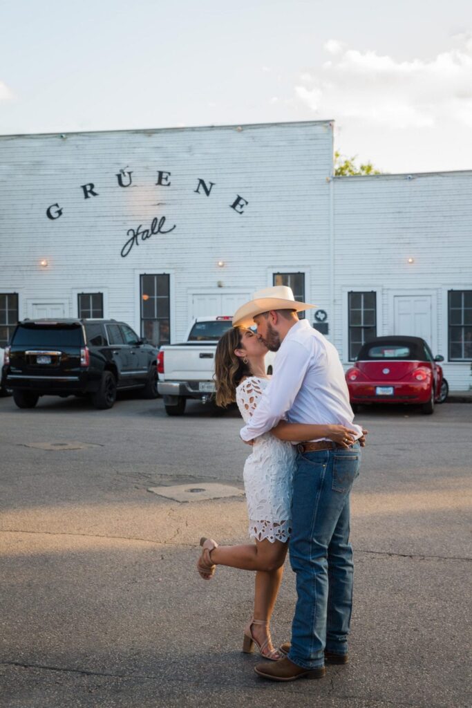 Kleiman engagement in Gruene in front of the Hall