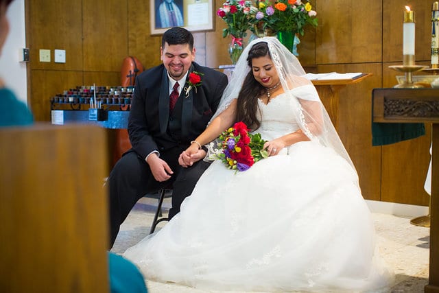 Nick and Wendy wedding prayer in San Antonio
