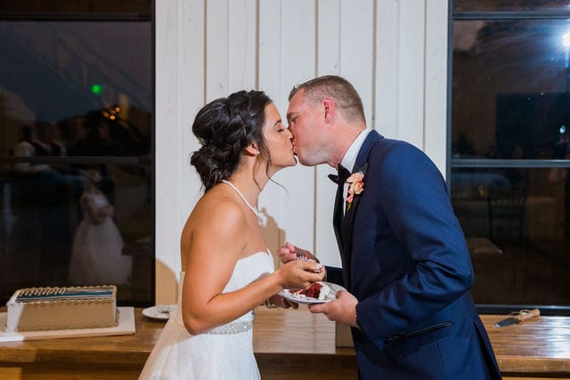 Edwards wedding cake kiss Milestone, New Braunfels