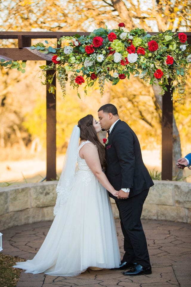 Olympia Hills San Antonio Wedding ceremony kiss