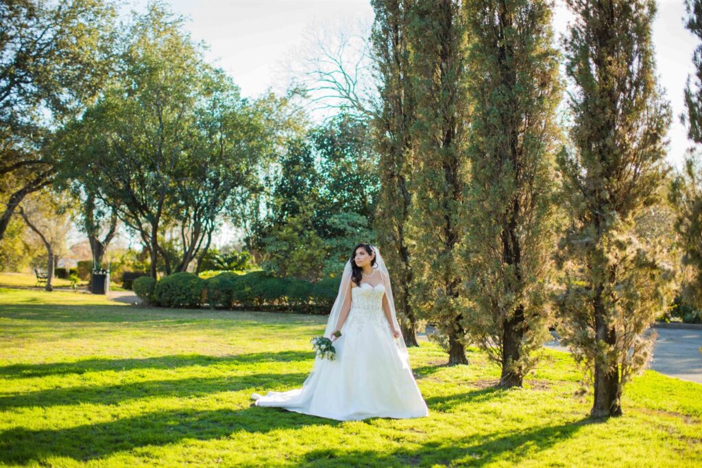 Bridal portrait tall trees, Camille at McNay Art Museum