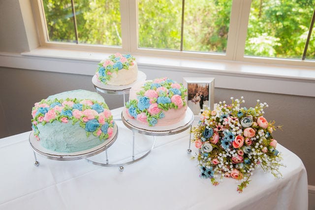 Emma wedding Olympia Hills reception the cakes