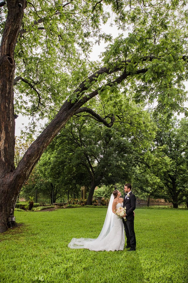 Spenser wedding San Antonio villa Finale couple under the trees