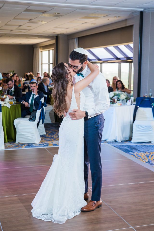 Ophir's San Antonio wedding reception first dance kiss