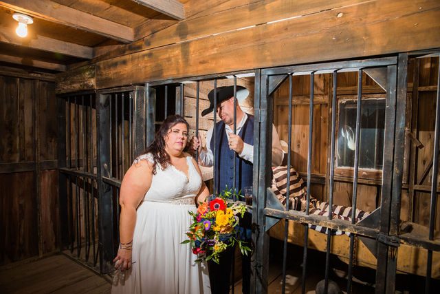 Liz's wedding at Enchanted Springs Ranch jail portrait
