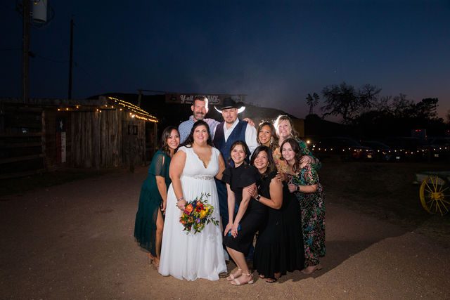 Liz's wedding at Enchanted Springs Ranch group photo