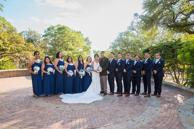 Kylee's wedding at the McNay reception bridal party portrait