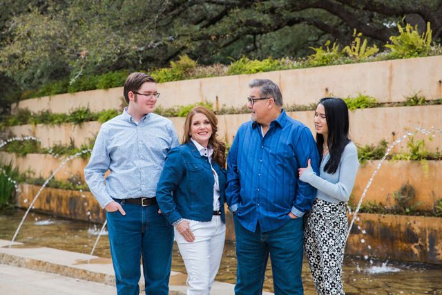 Deborah's family engagement at San Antonio Botanical Gardens at the fountain