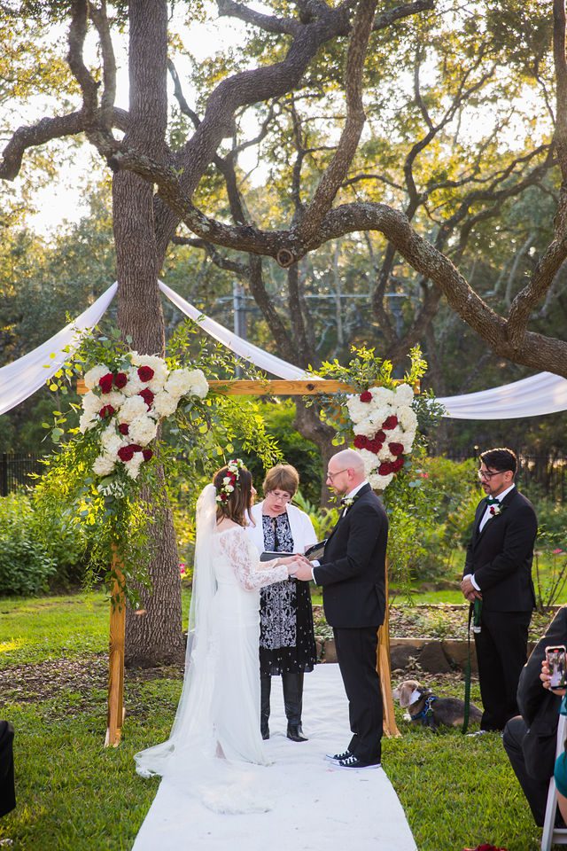 Pixley wedding in Garden Ridge ceremony family vows