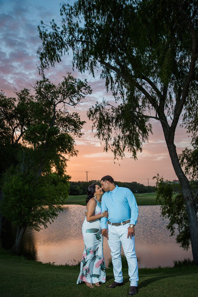 Jo Marie Engagement session Olympia Hills sunset by the pond kiss