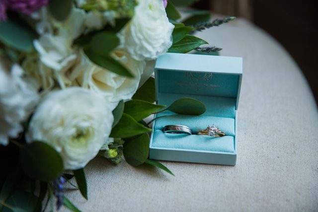 Olsen wedding Boerne at the Kendall the bouquet and rings