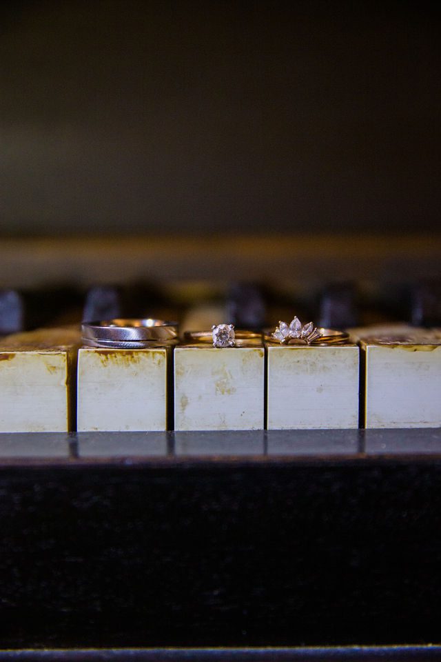 Olsen wedding Boerne at the Kendall the reception rings on the piano