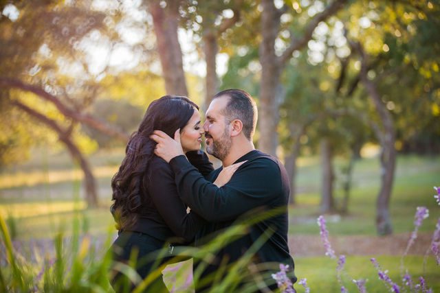 Park 31 engagement session with Erica Straughan Photography in the garden sun