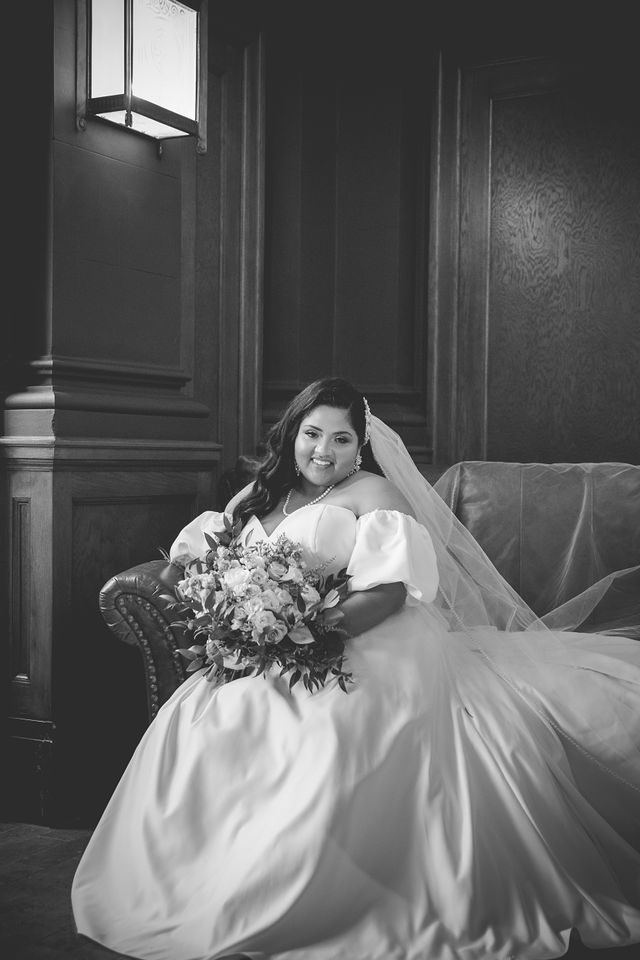 Maddie's bridal at The Briscoe in San Antonio on the sofa black and white