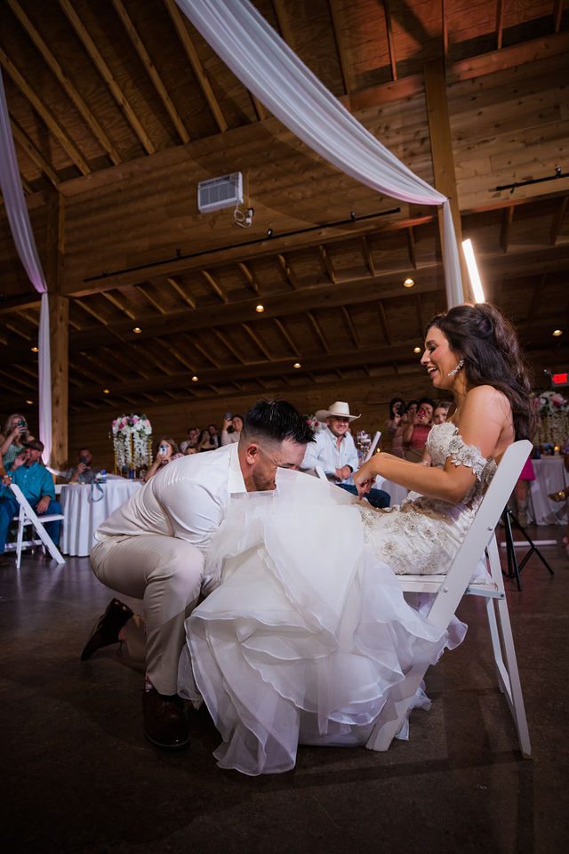 Hollubs wedding at Geronimo Oaks in San Antonio reception garter