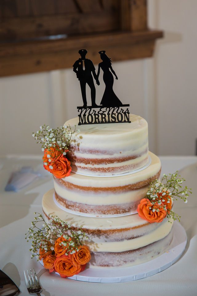 Brighten wedding at Western Sky bridal cake